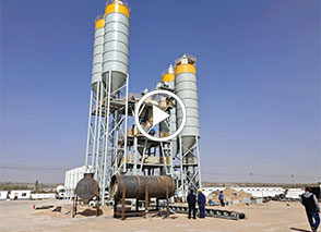 鄂爾多斯幹混站安裝現場（chǎng）藍天白雲 風沙為伴