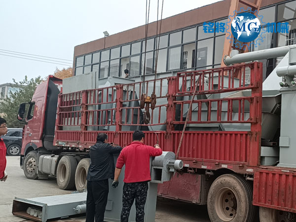 武漢（hàn）幹粉砂漿生產線裝車現場