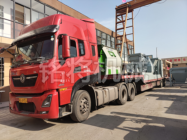 四立方主機，時（shí）產15噸生產線（xiàn），發往江蘇連雲港（gǎng）