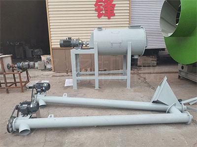 簡易幹粉砂（shā）漿生產線發貨現場（chǎng）
