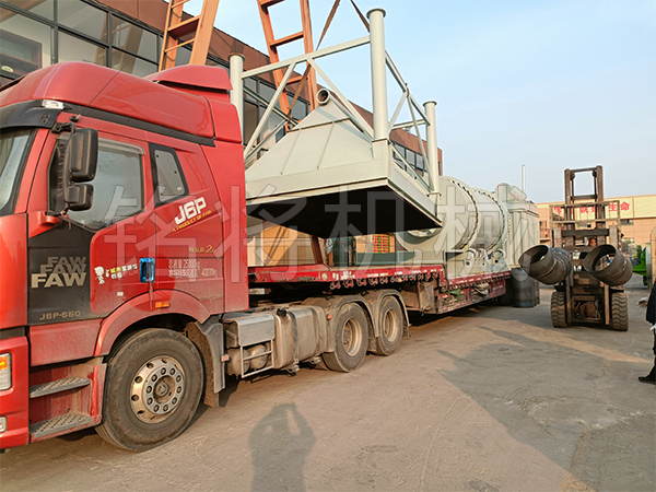 時產20噸烘幹機於今日交（jiāo）付（fù）物流